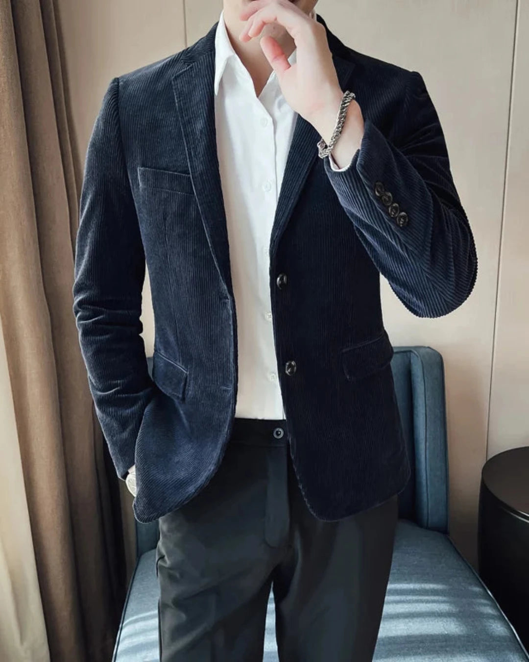 Blazer Roméo homme, bleu navy, boutonnage double et simple, élégant et moderne.