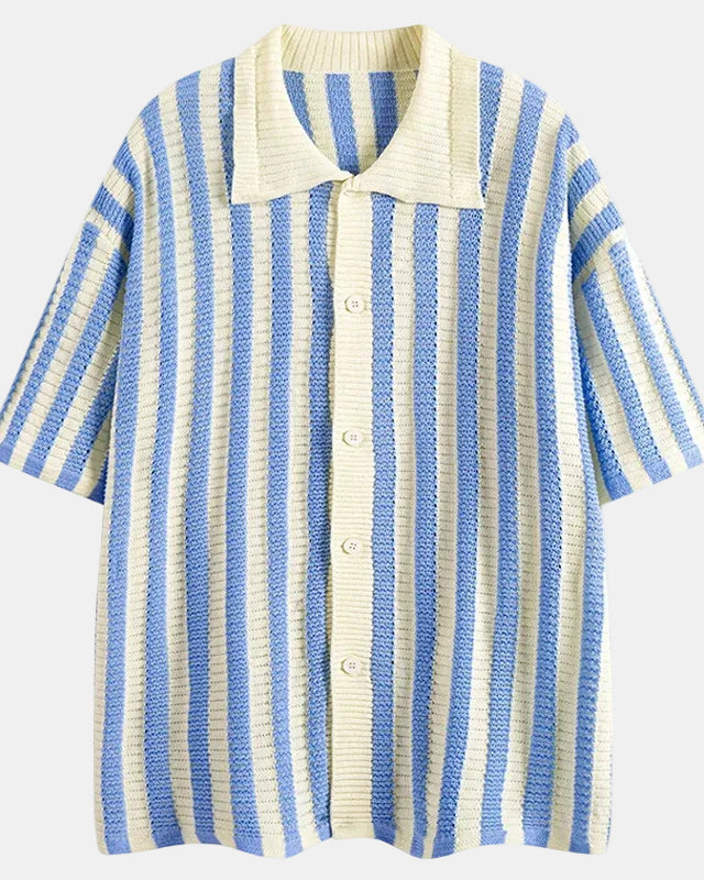 Chemise été rayée homme, bleu clair, coupe décontractée.
