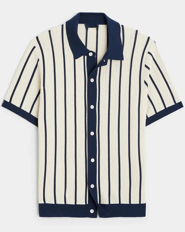 Chemise homme à ouverture complète, motif rayé, tissu léger.