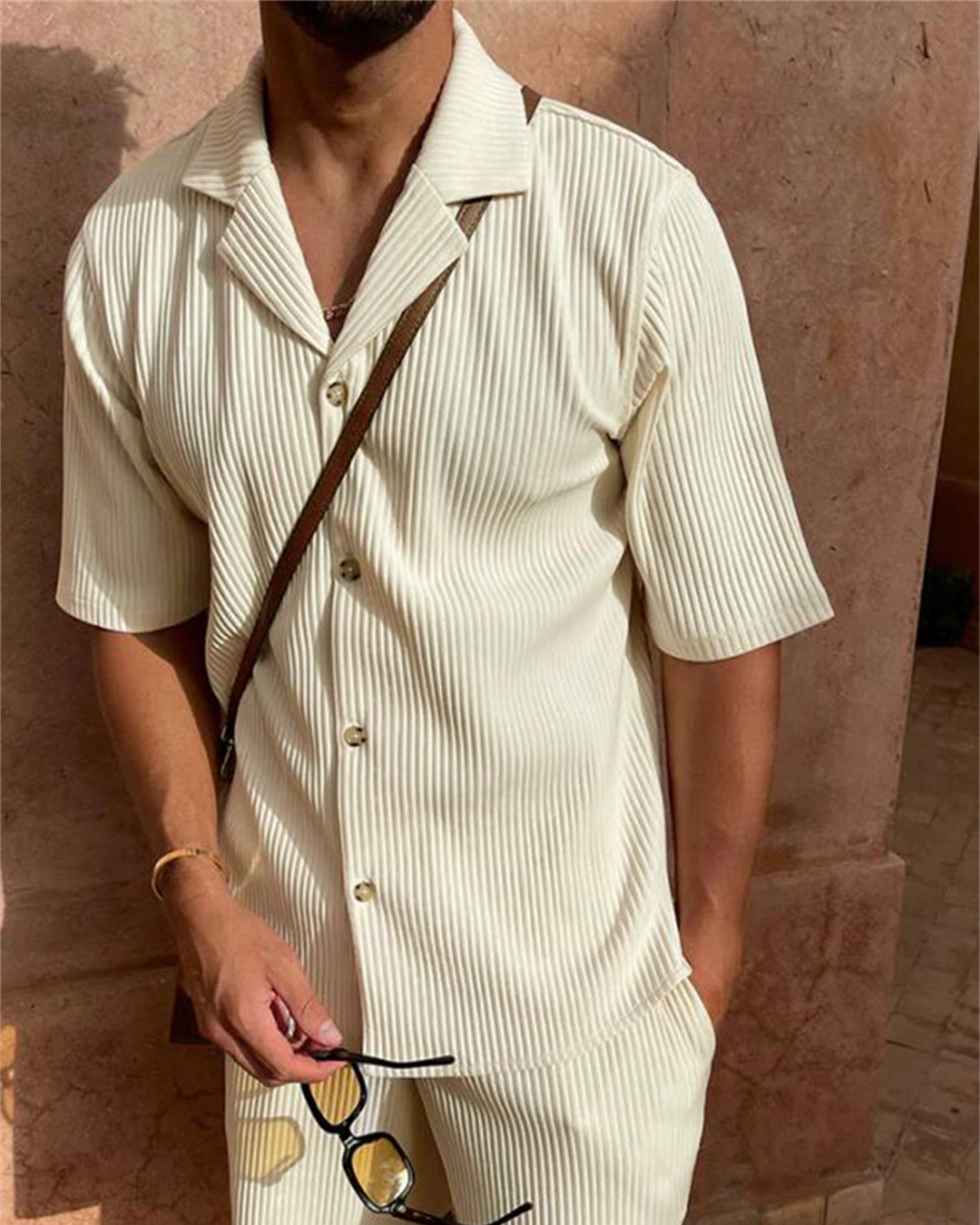 Ensemble blanc crème Ambroise homme, chic et léger pour l'été.