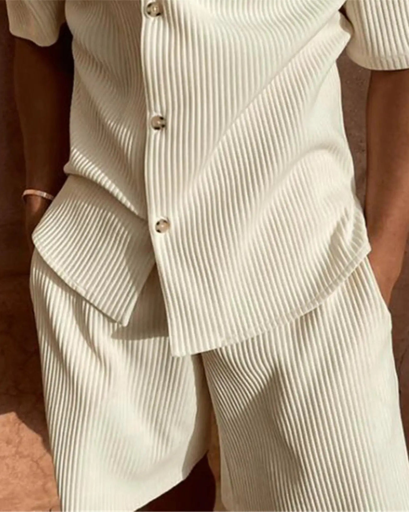 Ensemble blanc crème Ambroise homme, chic et léger pour l'été.