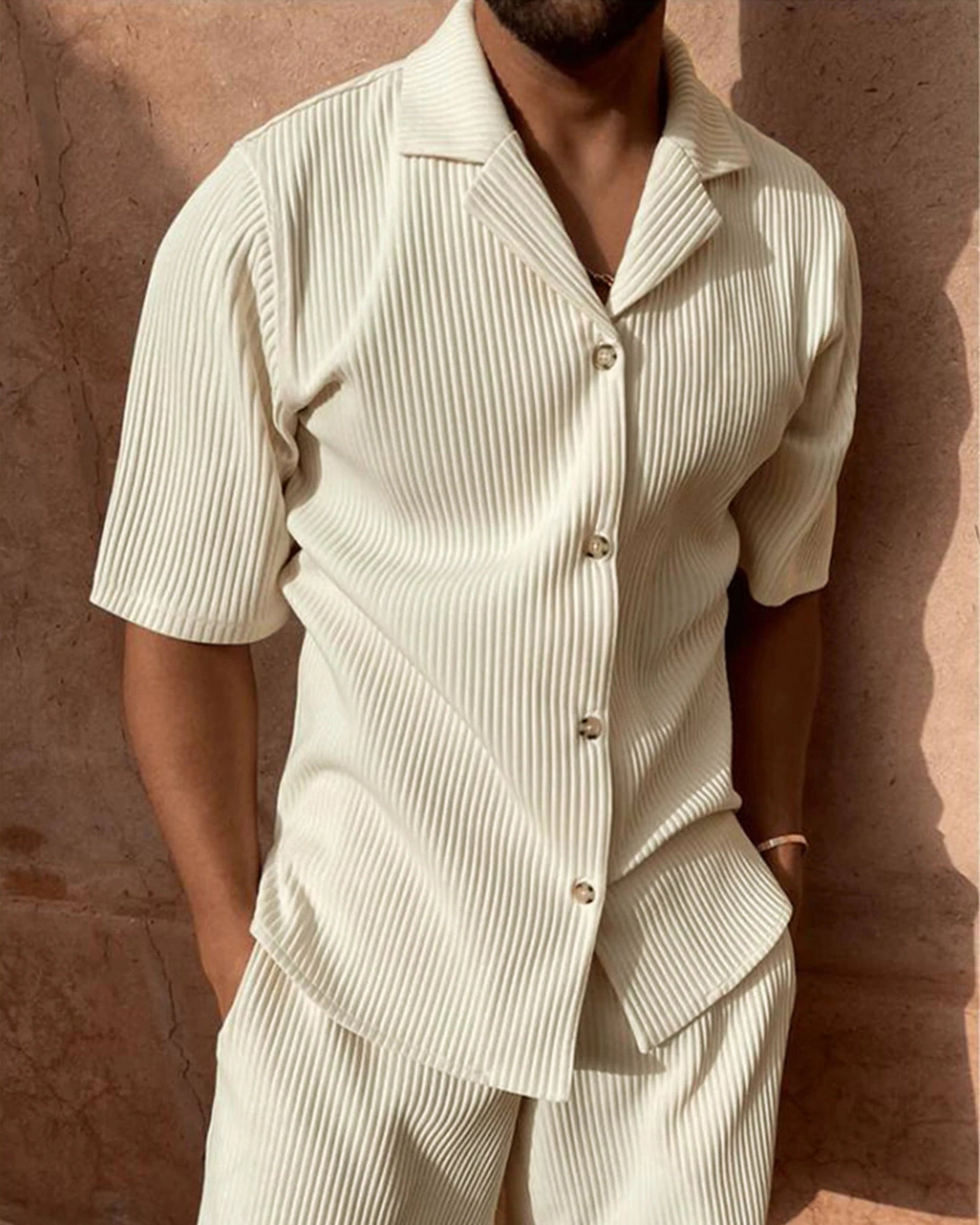 Ensemble blanc crème Ambroise homme, chic et léger pour l'été.