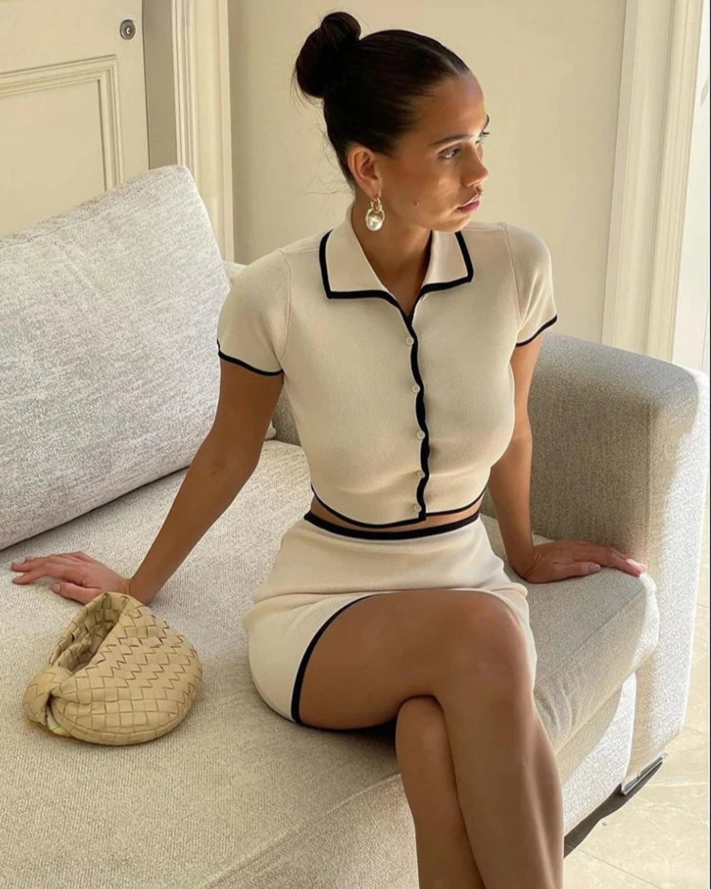 Mini-jupe courte et élégante, ensemble Léoni femme tricoté.
