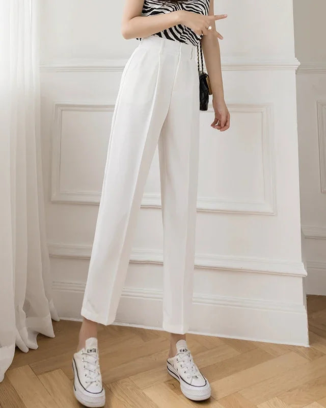 Pantalon Cléore blanc femme, longueur cheville, style Old Money.