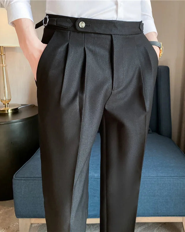 Pantalon Noah homme, noir, un classique intemporel du vestiaire masculin.