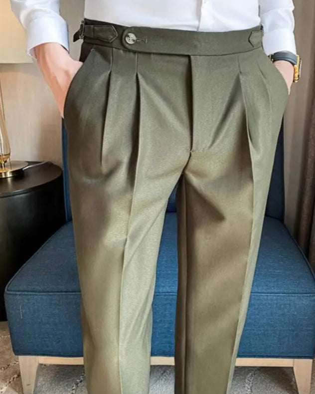 Pantalon Noah homme, vert, coupe élégante avec bande latérale.