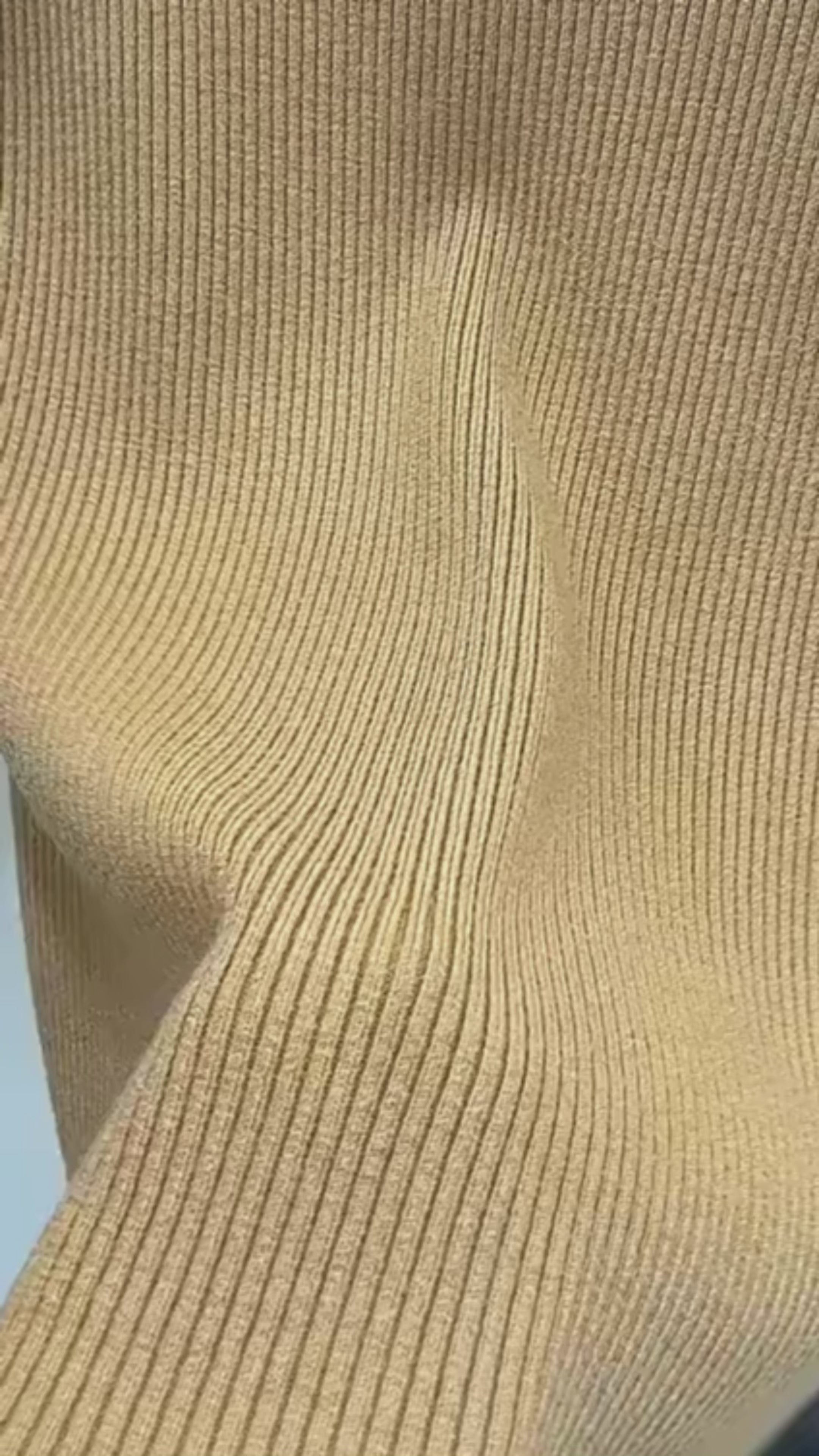 Vidéo du Pull Esther pour femme, col roulé élégant et épais, style Old Money.