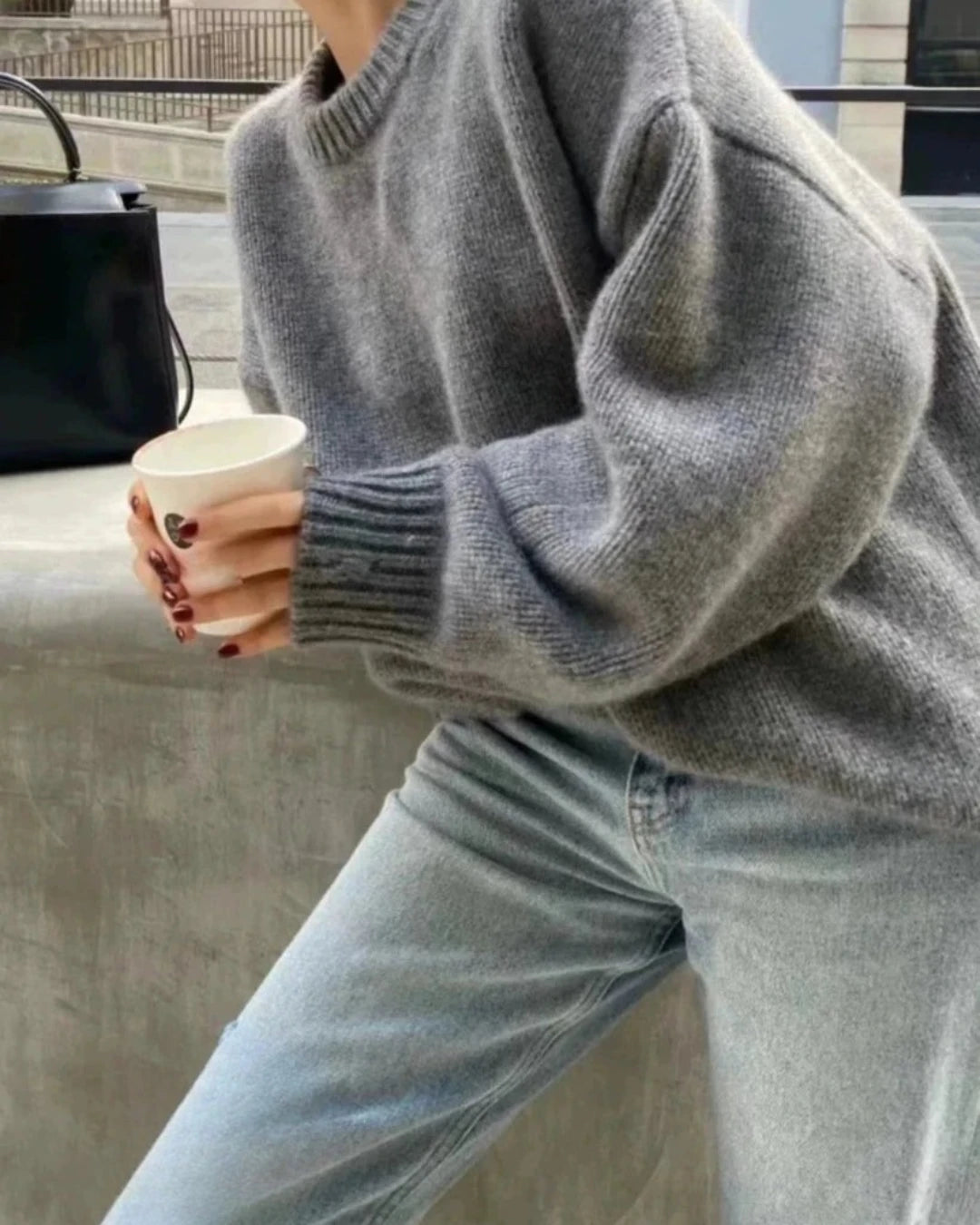 Pull Bella gris femme, épais et confortable, parfait pour l'hiver.