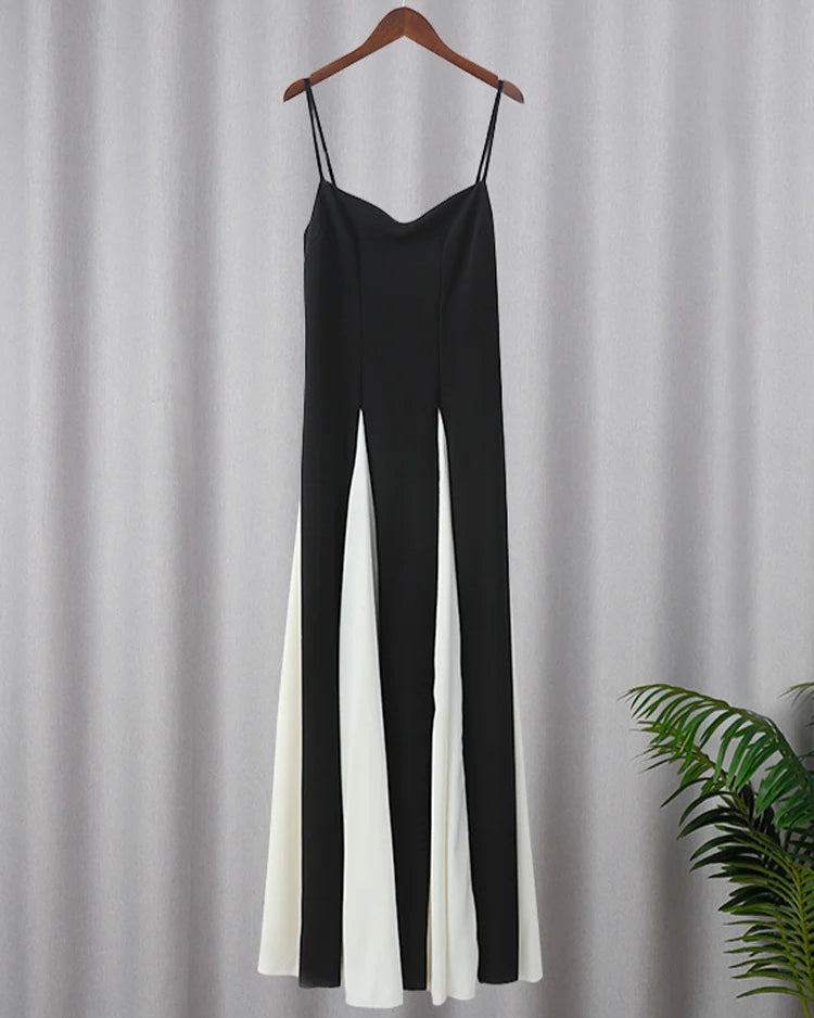 Robe Edna noire pour femme, non extensible, silhouette chic.