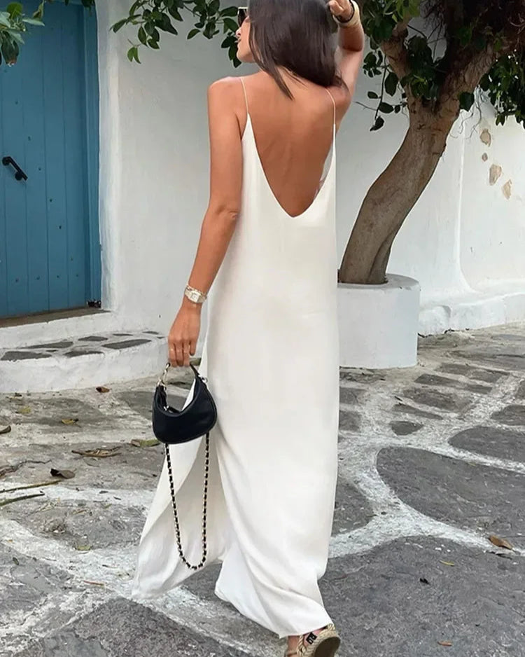 Robe Eulalie blanche longue, sans manches et style Old Money raffiné.