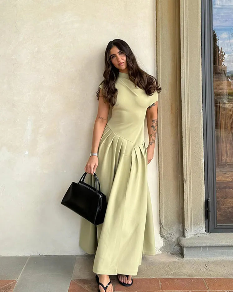 Robe Séraphine verte femme, style Old Money élégant et moderne.
