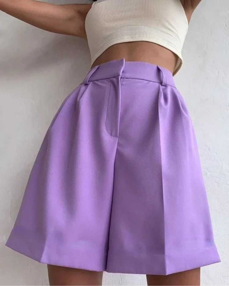Short Valérie lavande pour femme, short en coton léger pour un look estival tendance.