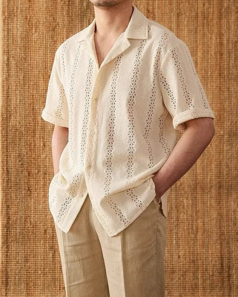 Chemise Basile blanc cassé homme, manches courtes, ouverture complète.