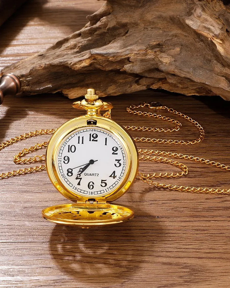 Montre Séraphin rétro, montre de poche élégante avec boîtier rond doré.