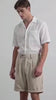 Vidéo du Short Adam homme, style Old Money, coupe élégante et tissu léger pour un look estival chic et raffiné.
